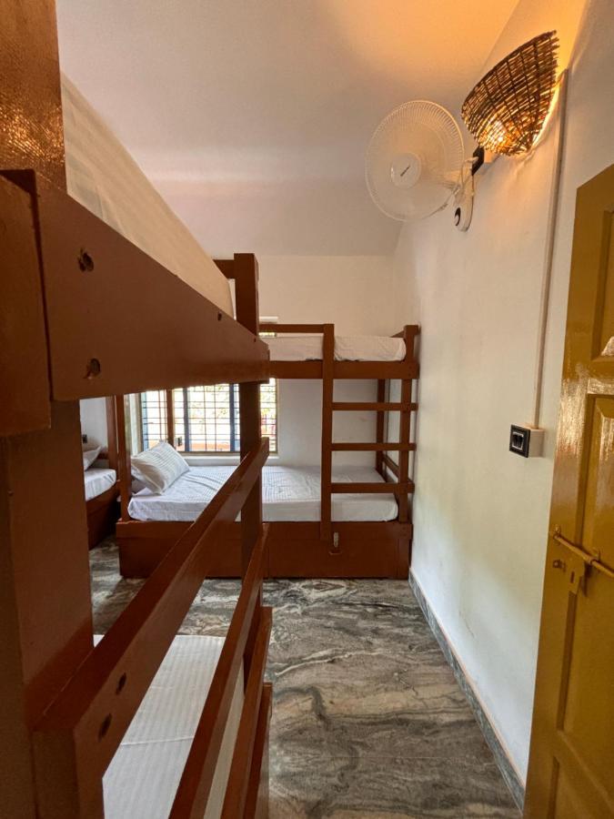 Barefoot Hostels, Варкала Экстерьер фото