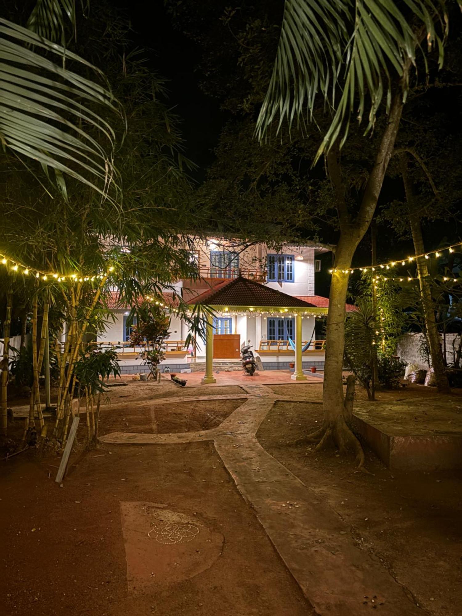Barefoot Hostels, Варкала Экстерьер фото